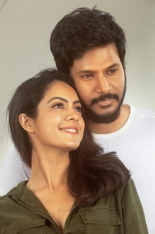 Kannadi Movie Image HD Sundeep Kishan Anya Singh New