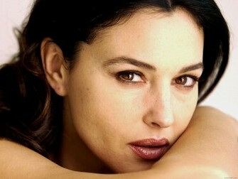 Monica Bellucci HD Wallpaper