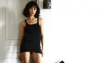 Olga Kurylenko Widescreen Wallpaper