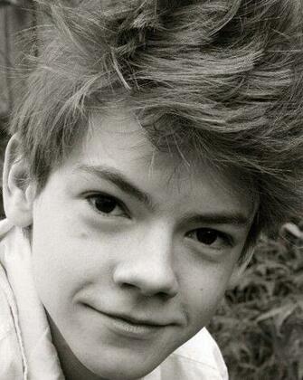 Best Image About Thomas Brodie Sangster
