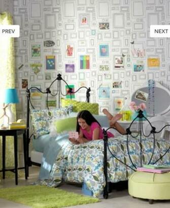 Retro Modern Wallpaper Delight
