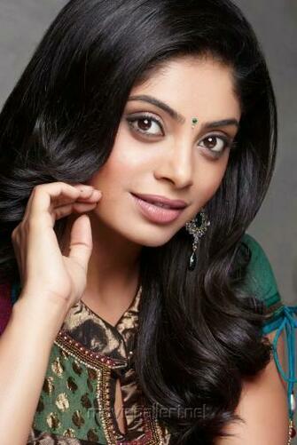 Tamil Actress Wallpaper HD Hot For Nokia Dwonload Bollywood