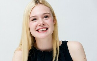 By Stephen Comments Off On Elle Fanning HD Wallpaper