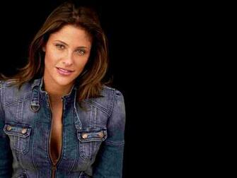 Jill Wagner Wallpaper Celebrities