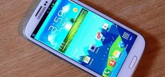 Get Auto Rotating Google Now Wallpaper On Your Samsung