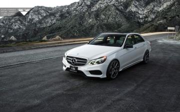 Mercedes Benz E Class Wallpaper