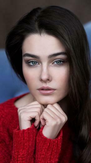 Pretty Woman Brunette Beautiful Blue Eyes Wallpaper