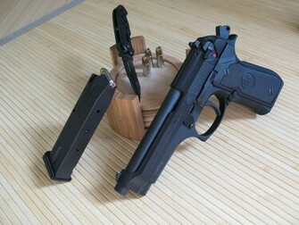 Beretta 92fs Wallpaper Good Days