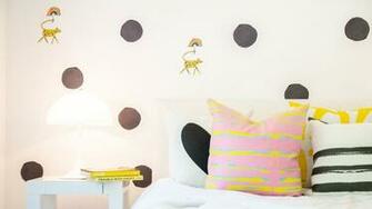 This Paperless Wallpaper Makes Decorating So Much Easier