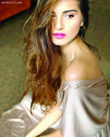 Tara Sutaria Wiki Bio Age Figure Size Height HD