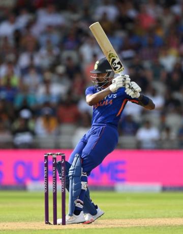 Hardik Pandya Swivels Through A Hook Espncricinfo
