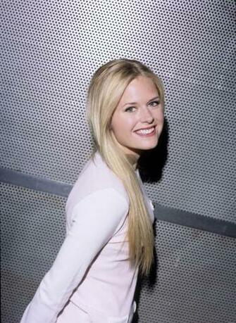 Maggie Lawson Wallpaper