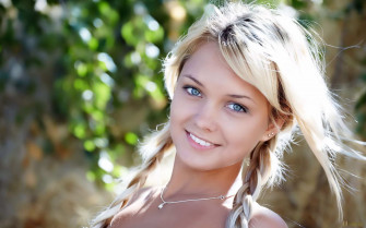 Beautiful Girls Wallpaper