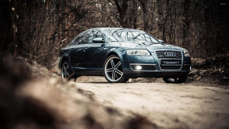 Luxurious Audi S6 In Spectacular Night Wallpaper