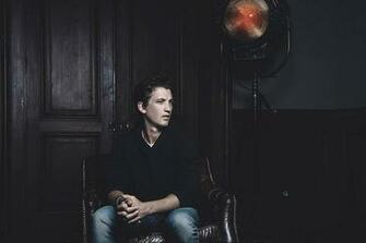 Miles Teller Wallpaper Background