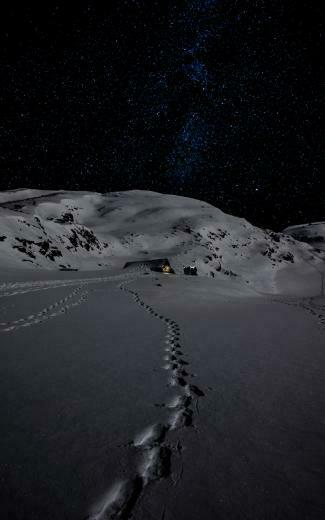 Wallpaper Night Snow Mountains Footprints
