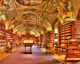 Old Library Wallpaper Hq