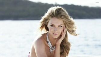 Jennifer Hawkins Wallpaper