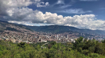 Medellin El Volador Hill O2e5klfi9s41ebcu Wallpaper