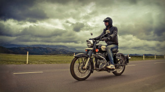 Bike Rider Classic Road Royal Enfield Trip Wanderlust 4k Wallpaper