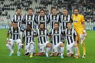 Calcio Juventus Saluta L Australia Battendo I