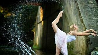 Girl In Water Wallpaper HD Desktopinhq Net