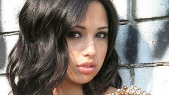 Jasmine Villegas Wallpaper