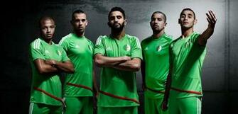 En Les Nouveaux Maillots Exclusivit