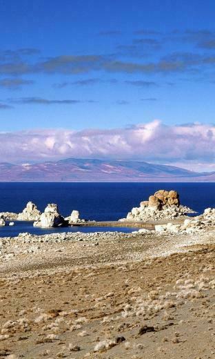 Nokia Lumia Wallpaper Rocky Beach