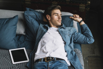 Tablet Man Model HD Wallpaper