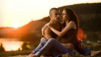 Couple Love Romance Sunset Wallpaper Background Full HD
