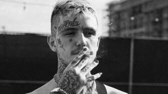 Who Was Lil Peep How The Year Old Rapper Showed Us