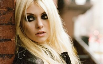 Taylor Momsen 99wallpaper