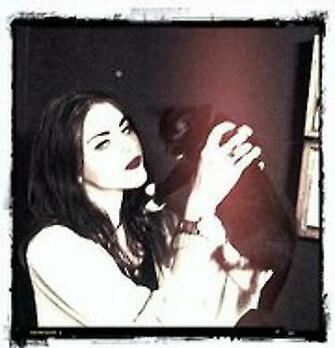 Frances Bean Cobain Image Wallpaper