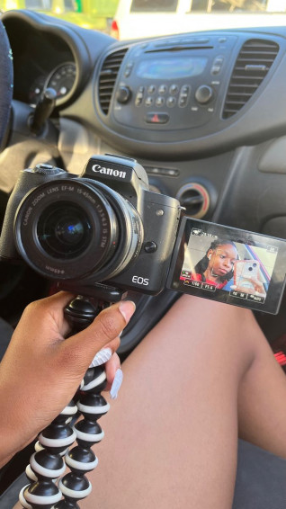 Canon Eos M50 Mirrorless Vlogging Camera Kit With Ef Wallpaper