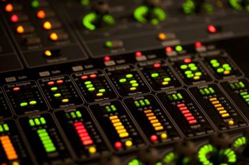 Hard Rock Live Music Gear Audio