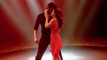 Shiddat Song Hum Dum Featuring Radhika Madan And Sunny Kaushal
