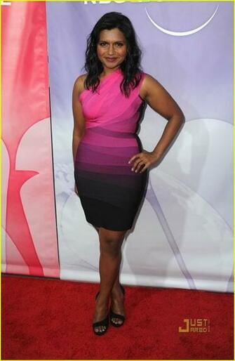 Mindy Kaling S Feet Image