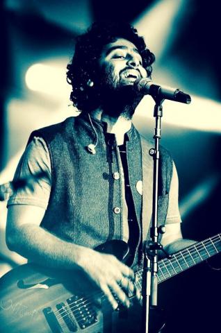 Skylip Arijit Singh HD Photo App Available For Android