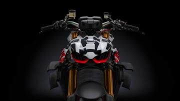 Spotted Ducati Streetfighter V4 And New Visordown