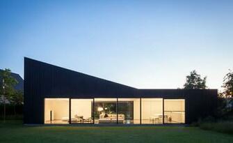 Private Minimalist Abodes Tv House