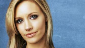 Women Celebrity Wallpaper