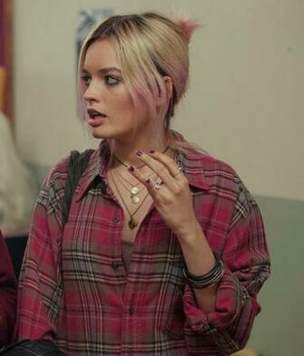Hot Pictures Of Emma Mackey That Will Make Your Heart Thump For Her