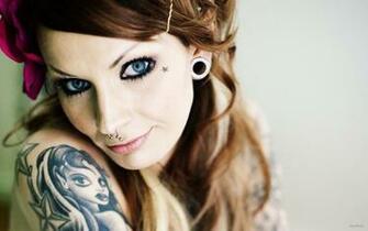 Piercing Girl Background Wallpaper Baltana
