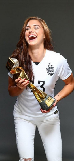 Alex Morgan Cave iPhone Wallpaper