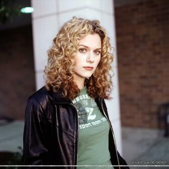 Hilarie Burton HD Desktop Wallpaper