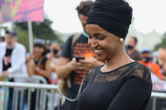 Ilhan Omar Net Worth Wiki Husband Age Biography Height Wallpaper
