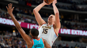 Jokic Nuggets Outlast Suns In Ot Booker Sidelined