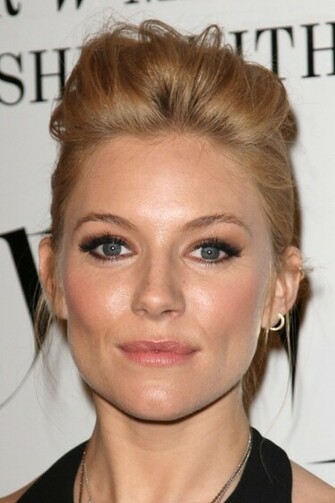 To The Sienna Miller Wallpaper Hot Just Right Click On