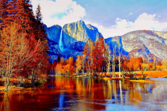 Tranquil Mountain Reflections Wallpaper